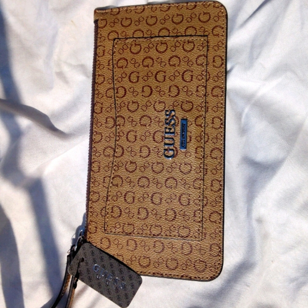 Guess wallet